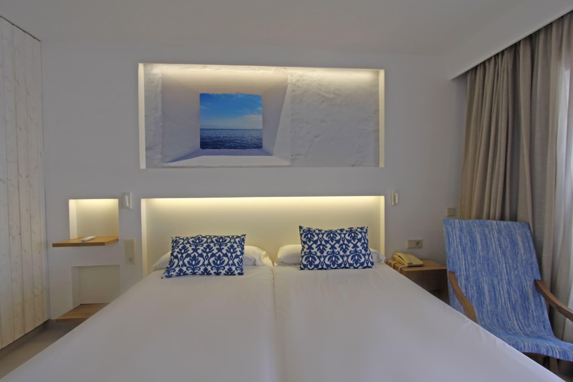 Bg Portinatx Beach Club Hotel Ngoại thất bức ảnh