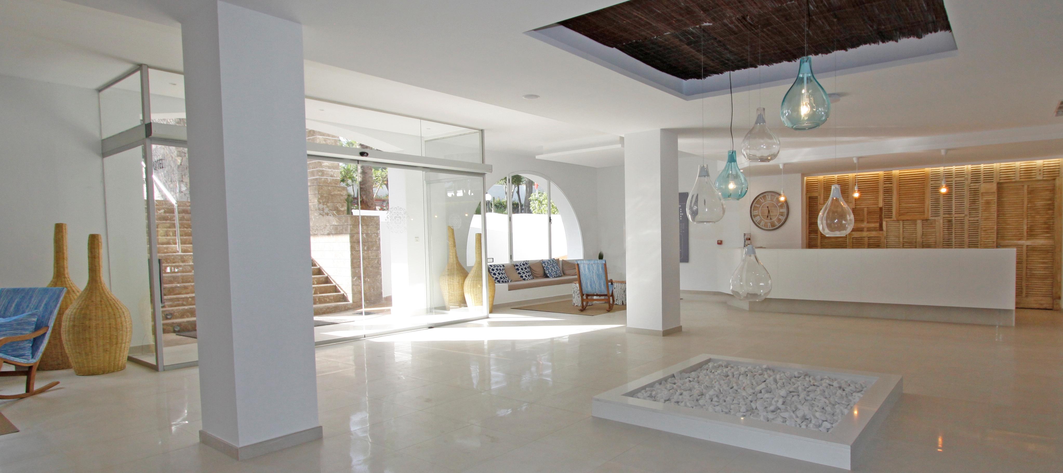 Bg Portinatx Beach Club Hotel Ngoại thất bức ảnh