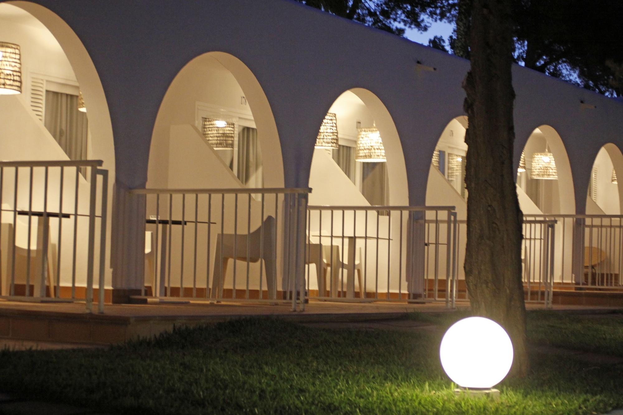 Bg Portinatx Beach Club Hotel Ngoại thất bức ảnh