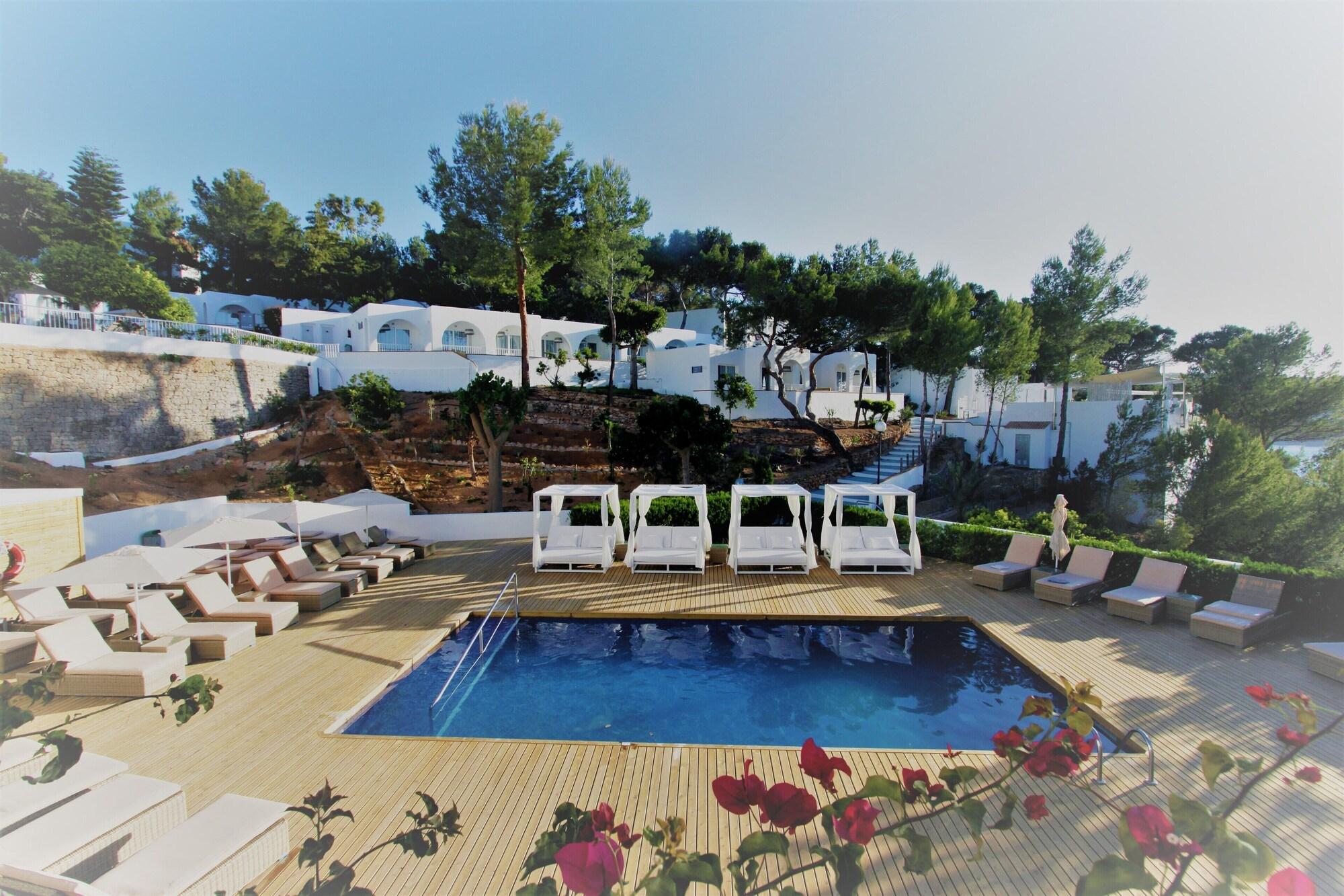 Bg Portinatx Beach Club Hotel Ngoại thất bức ảnh